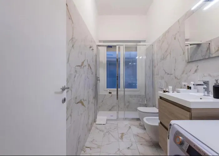 Apartament New Close To Duomo - Private Parking